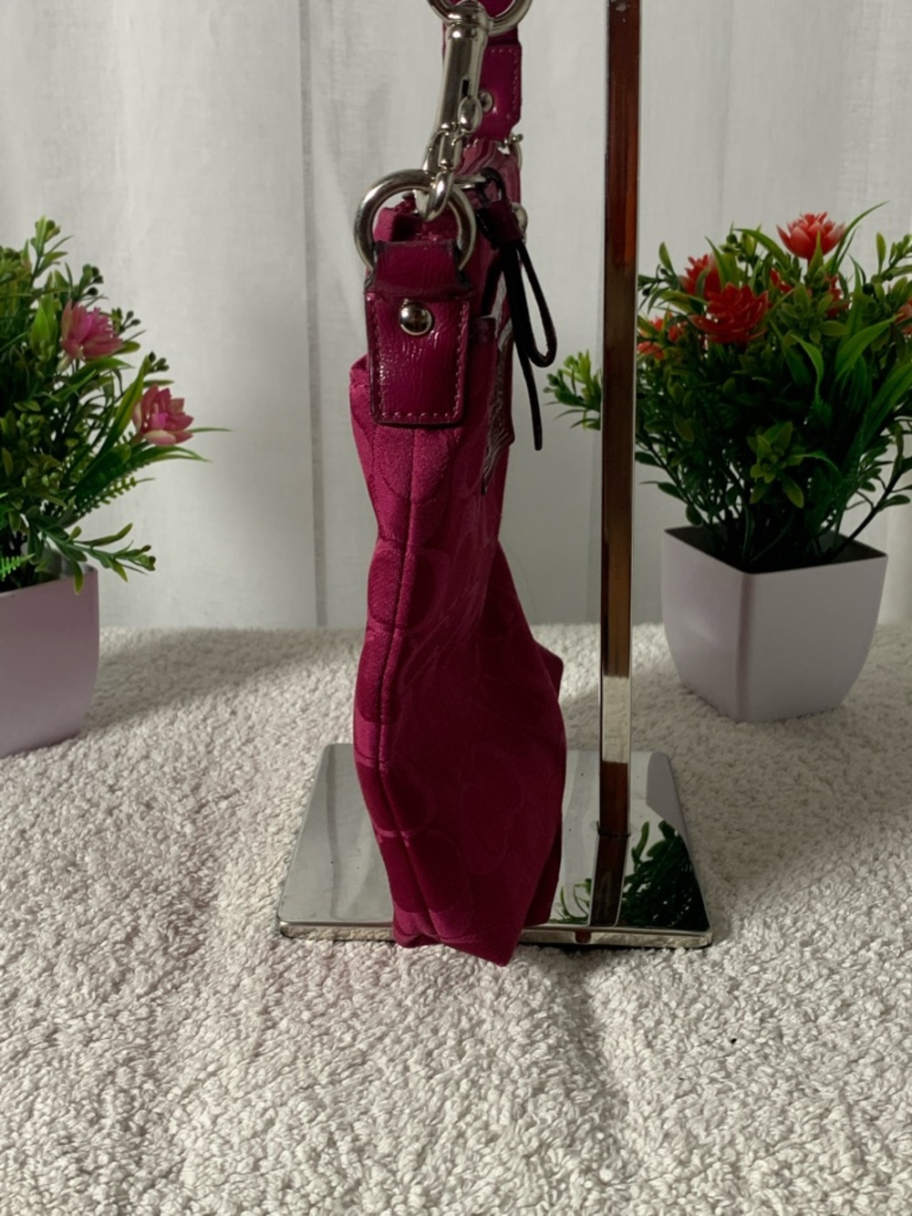 GUC Coach Poppy pink Crossbody L 8” x H 9” x D 1” - Picture 3 of 9